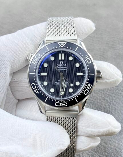 Omega 007 - Seamaster Diver 300M Watch