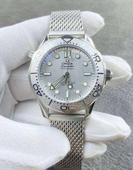 Omega 007 - Seamaster Diver 300M Watch