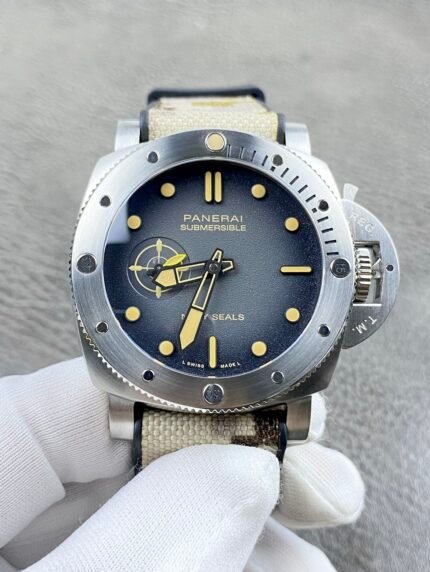Panerai's brand-new PAM1518 44mm multi-function chronograph wristwatch