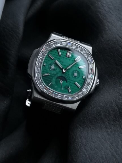 Patek Philippe 5740/1G-001 - Ultra-complicated Multi-functional Nautilus Watch