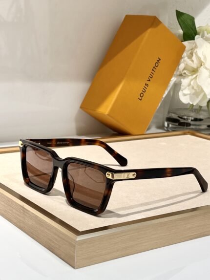 LouisVuitto MOD:Z1975.Z1977.Z1980Sunglasses